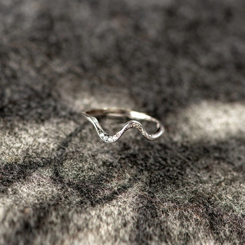 Water Wave Crystal Ring – Silver Electroplated Copper Fashion Ring